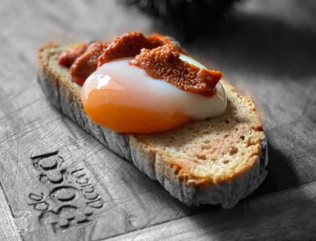 receitas-fui-ao-mar-story-Torradas-com-ovas-de-ouriço-do-mar