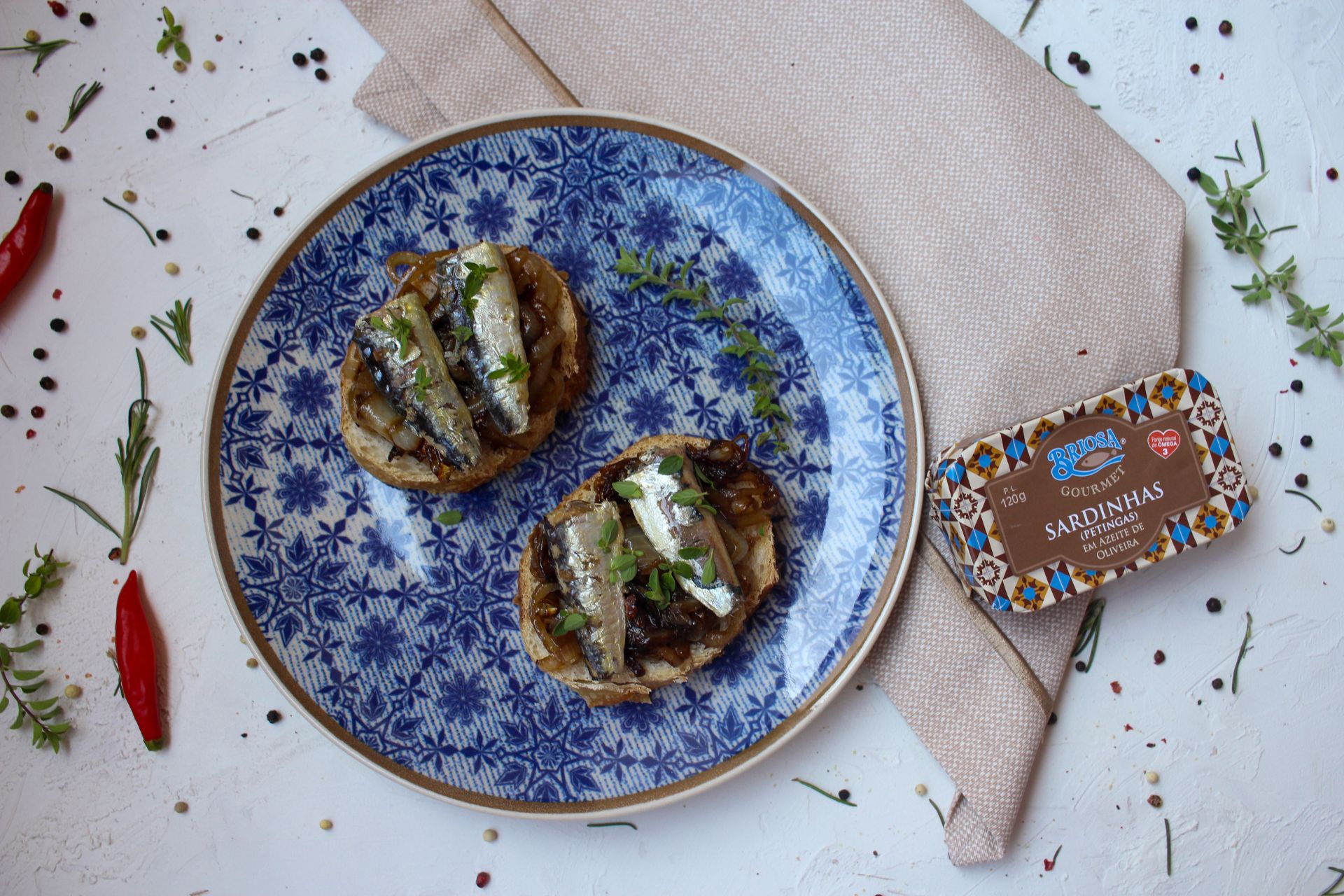 Bruschettas de Petingas em conserva gourmet receita Fui ao Mar